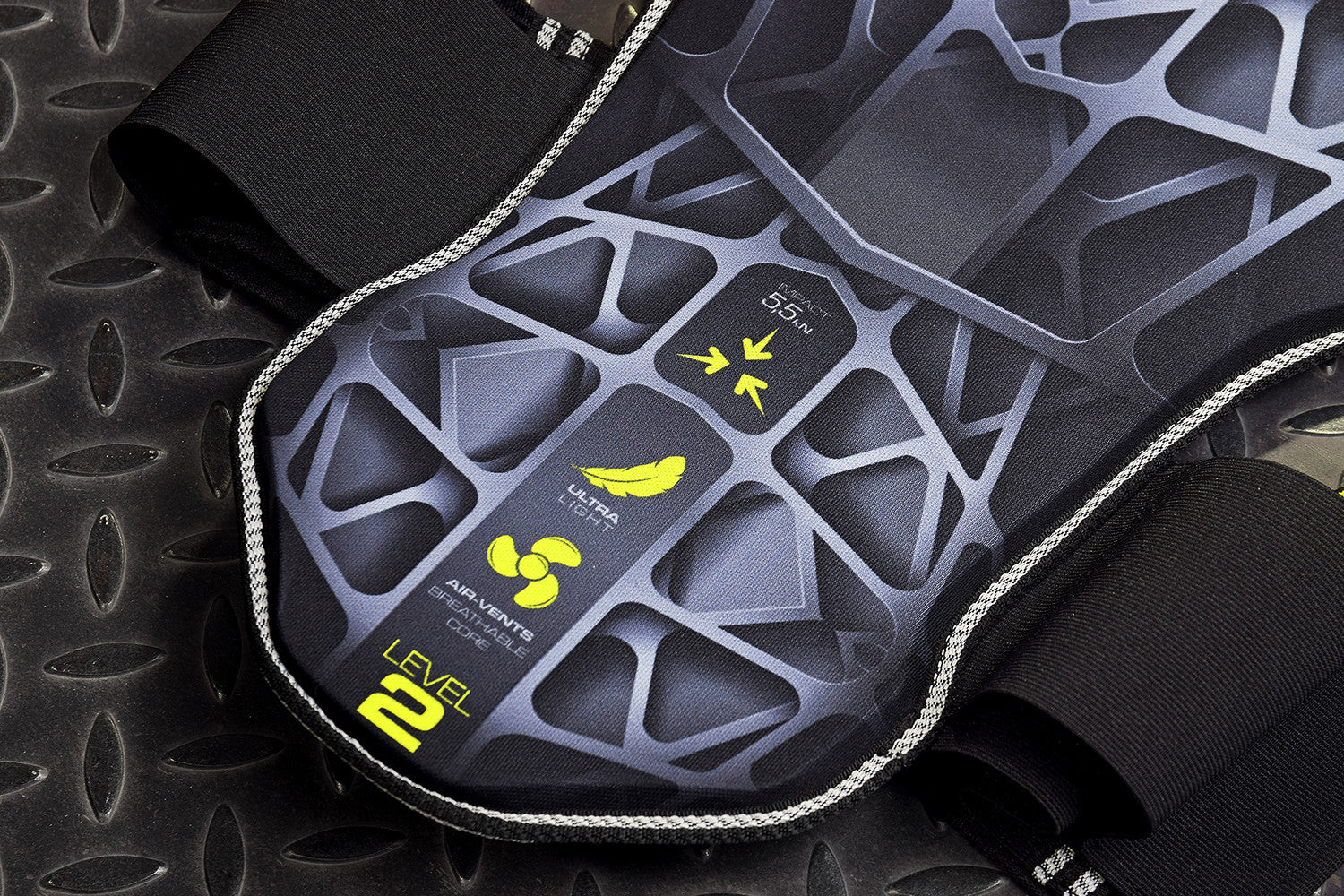 Páteřový chránič na motorku 4SR Racing Ultra Light – detail upevnění
