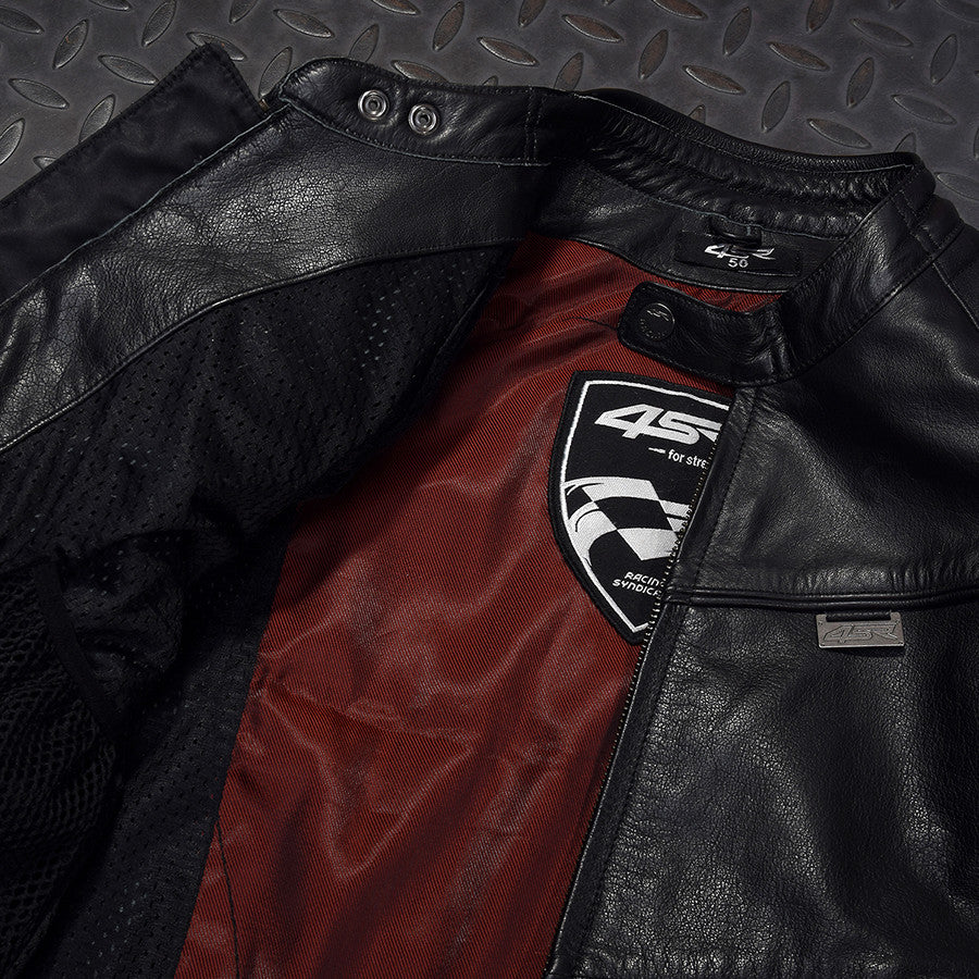 1.1 mm buffalo leather with a luxurious red lining