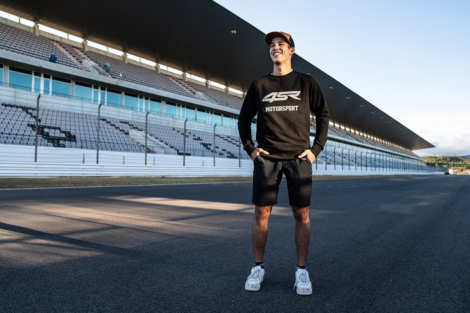 Mikina na motorku 4SR Motorsport Black – celkový pohled