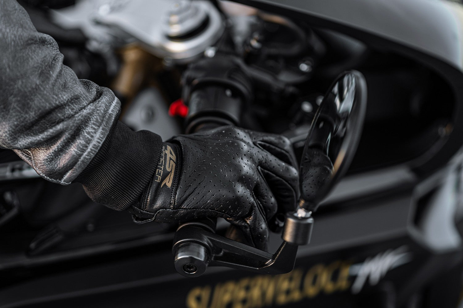 Rukavice na motorku 4SR Monster Evo – detail
