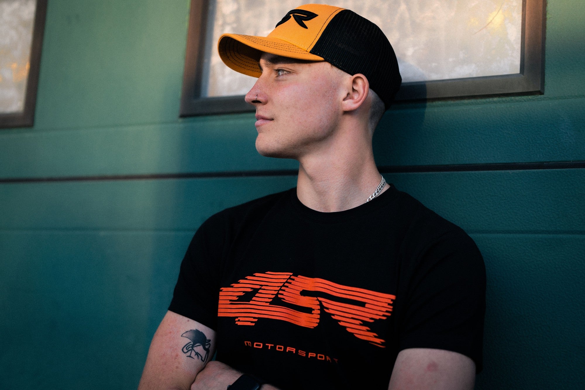Kšiltovka na motorku 4SR Rebel – celkový pohled