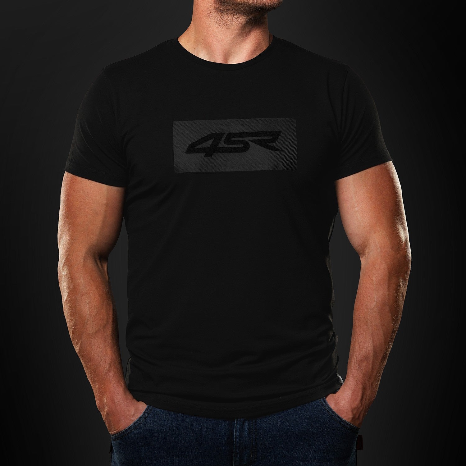 Triko 4SR Logo Carbon Black – pohled zepředu