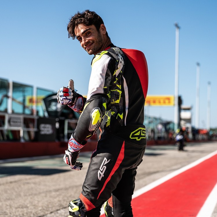 4SR leathers Racing Camo AR & Raffaele De Rosa WSSP