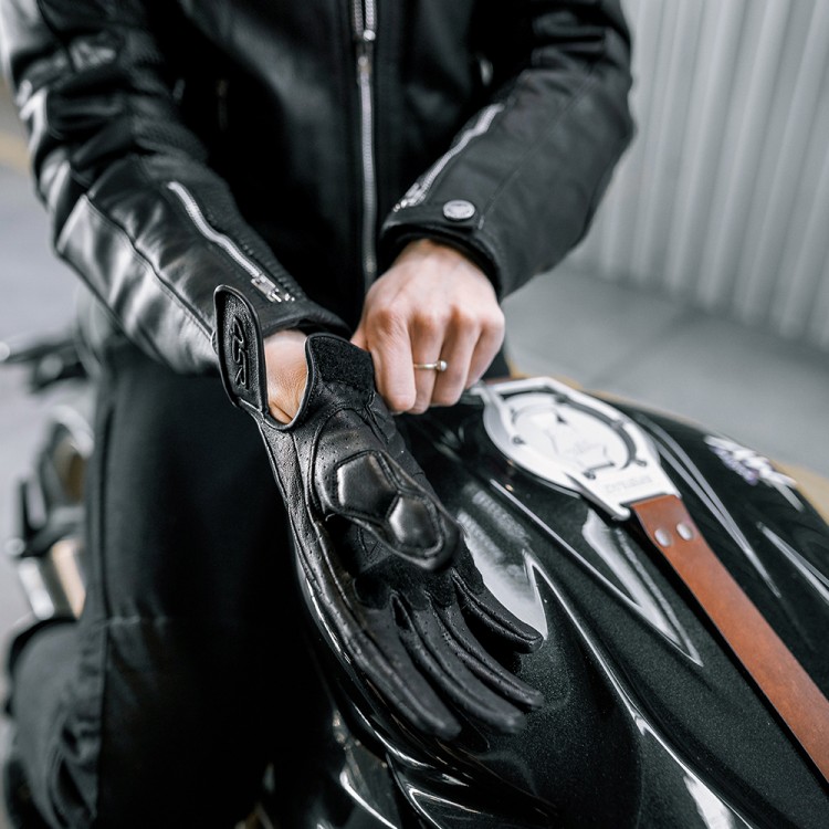 4SR Monster Lady Evo fully perforated gloves