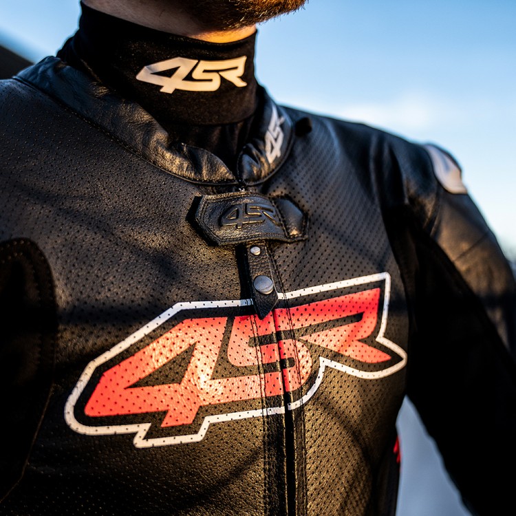 4SR one-piece kangaroo suit Racing Ultra Light AR & Hannes Soomer WSSP