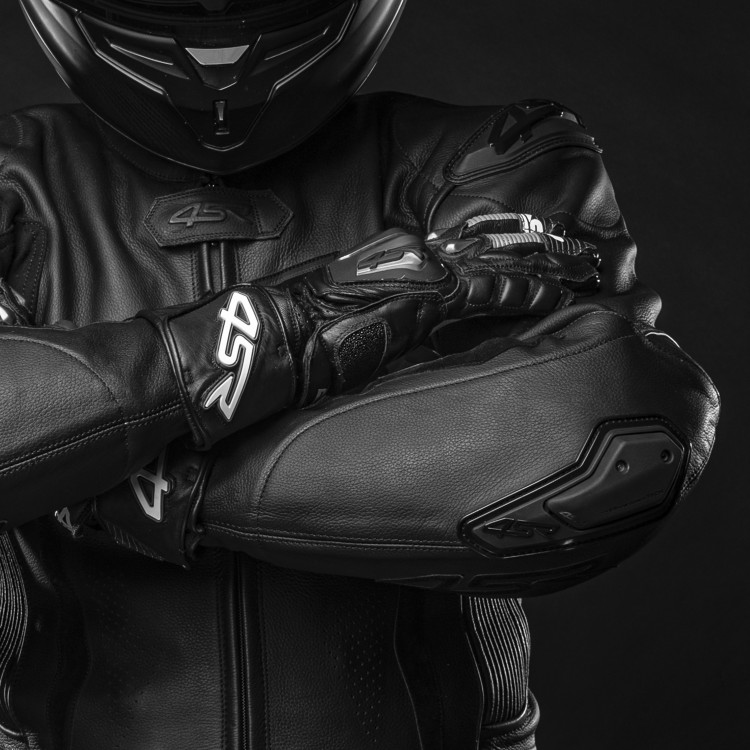 4SR two-piece leather suit RR Evo Black Series AR