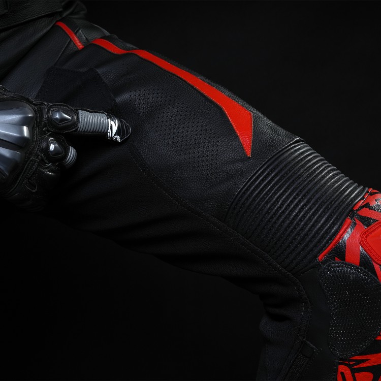 4SR leathersuit RR Diablo II AR