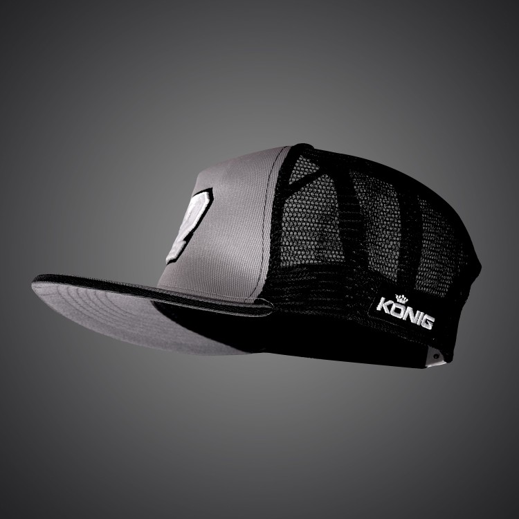 Oliver König 52 Grey cap