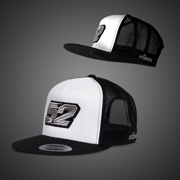 Oliver König 52 White cap