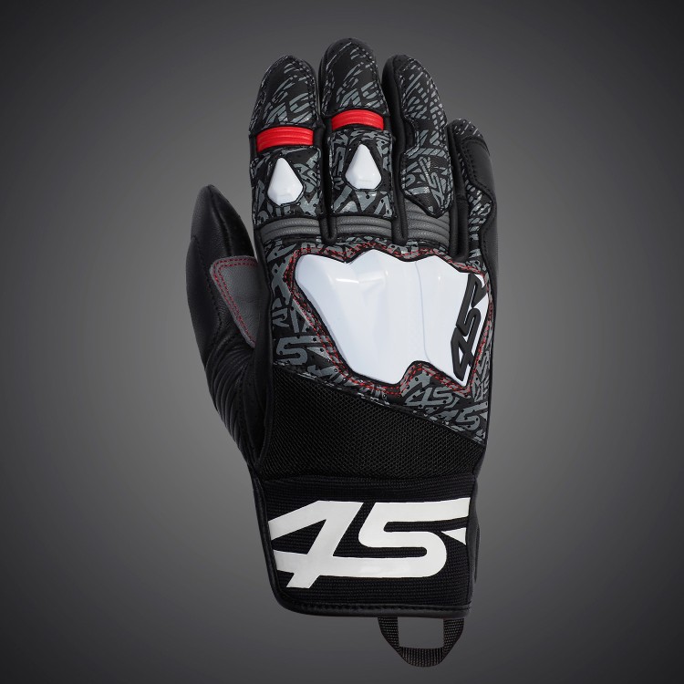 GTS Black