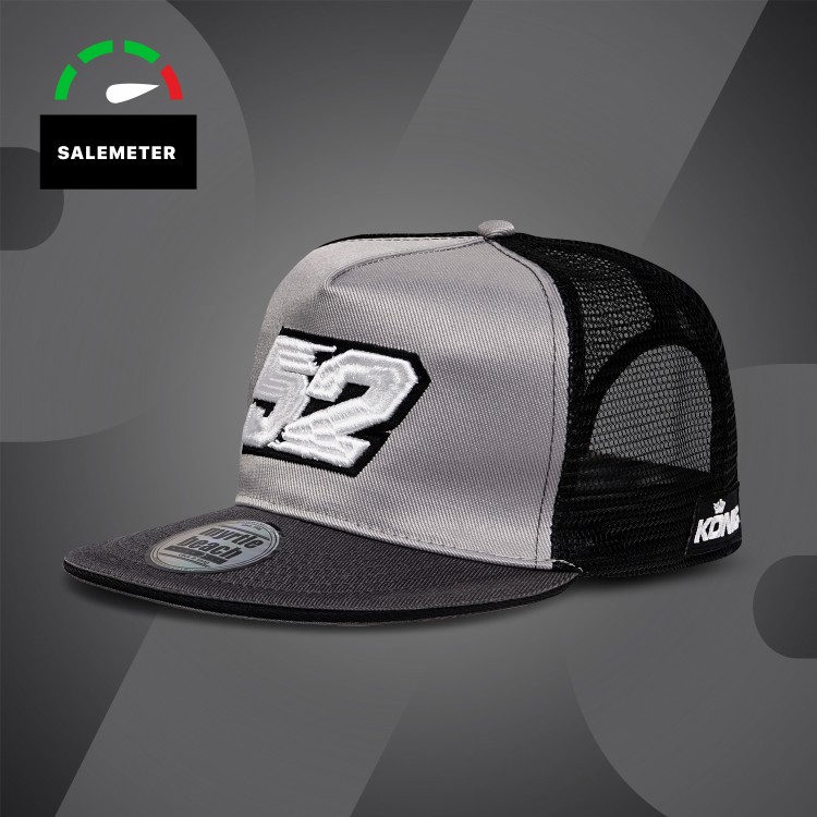 Oliver König 52 Grey cap